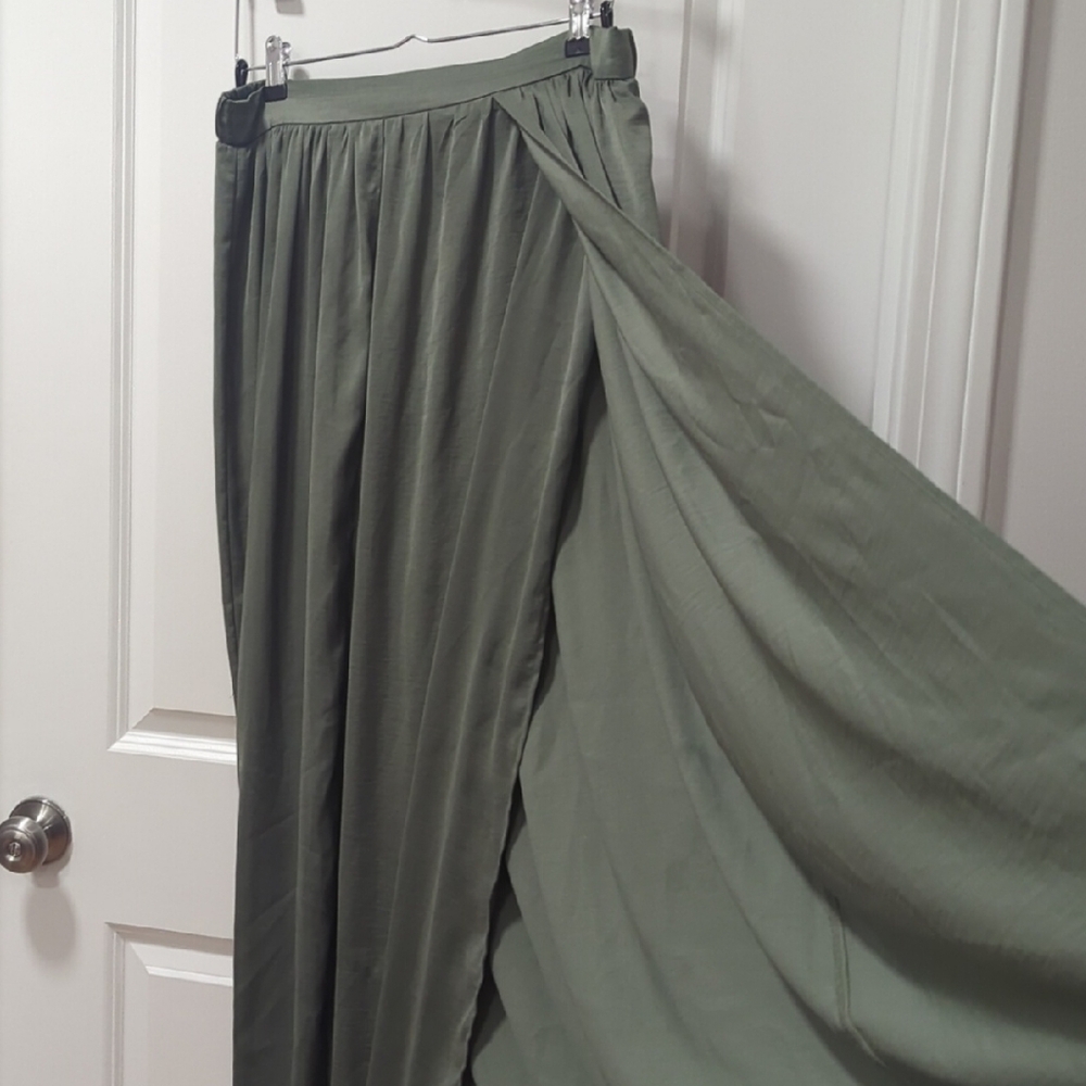 Olive Green Floor-Length Skirt With Slits - Picture 2 of 2